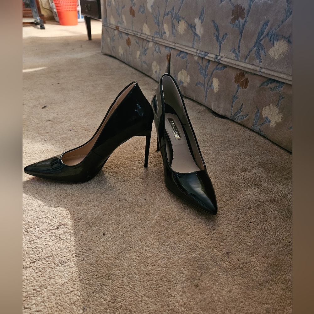 Womens shoes